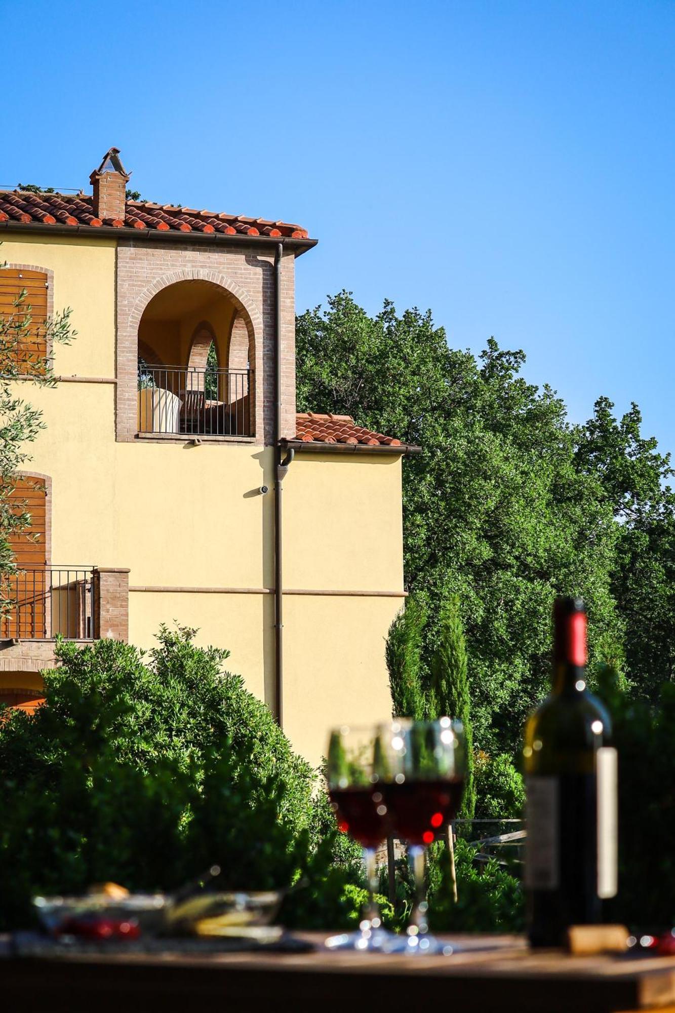 Aparthotel Madonna Del Poggio Cav Scarlino Exterior foto