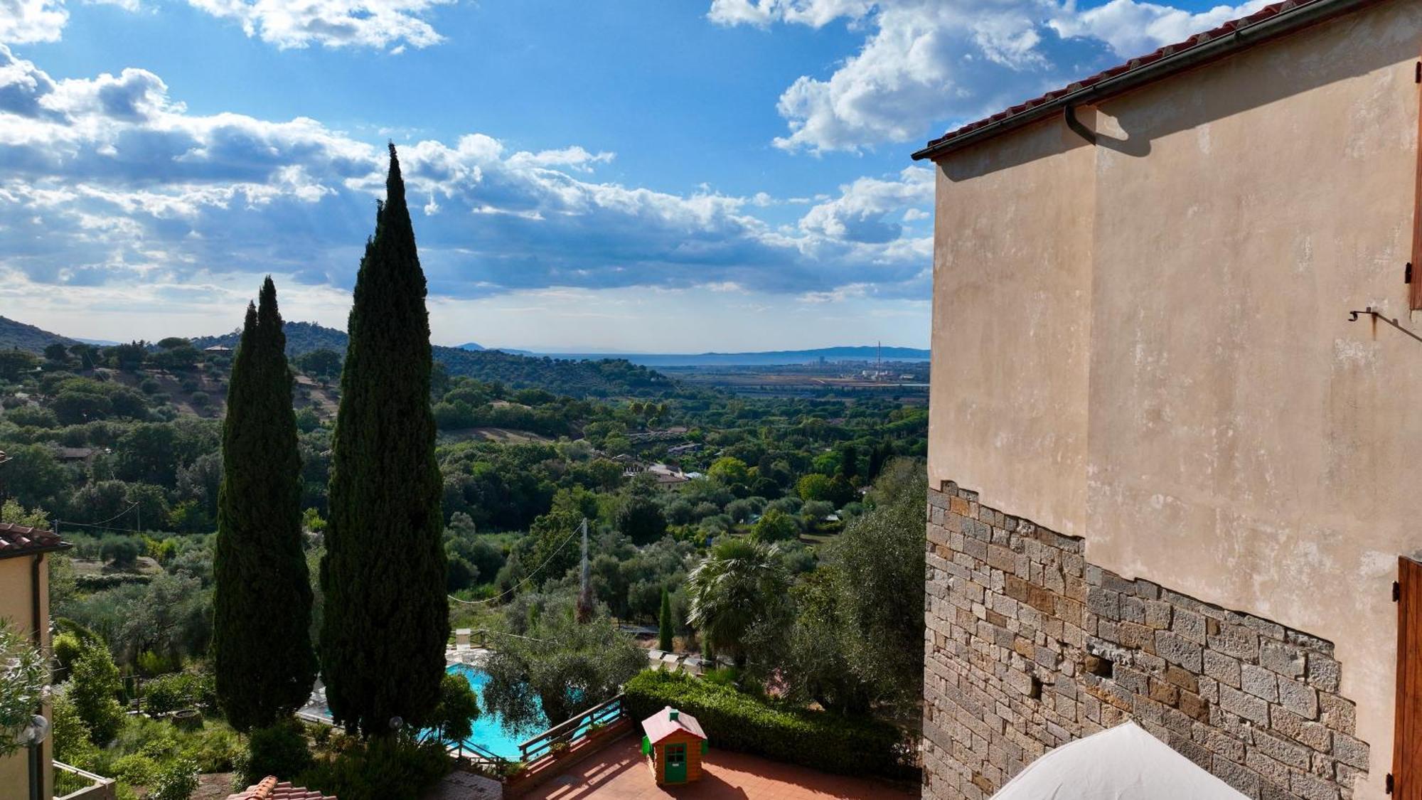 Aparthotel Madonna Del Poggio Cav Scarlino Exterior foto