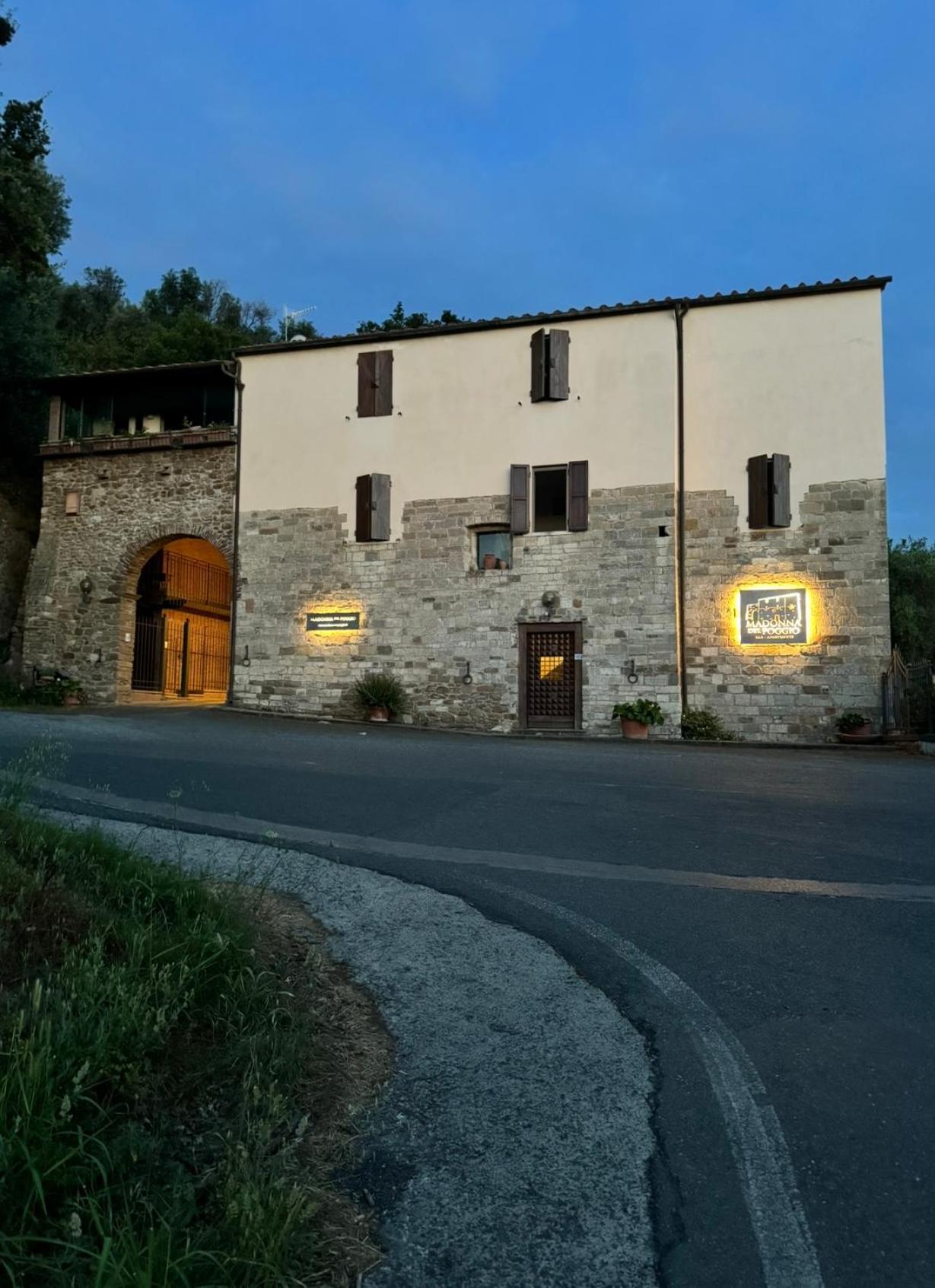 Aparthotel Madonna Del Poggio Cav Scarlino Exterior foto